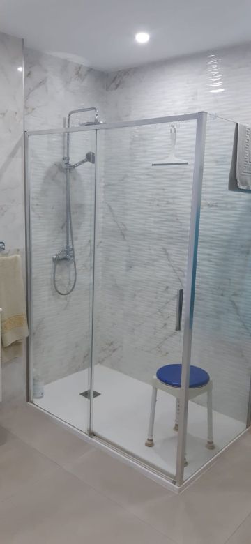 https://cdn.resales-online.com/public/2clagkpr0e/properties/aeea2a1fab3611ef84cf0217bc231ef4/w1200/15-11d12f2f454f2f5e9b981fdd8b901d51.jpg?v=1732549236