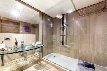 https://cdn.resales-online.com/public/2clagkpr0e/properties/0f7e3380ab4311ef84cf0217bc231ef4/w1200/15-11d12f2f454f2f5e9b981fdd8b901d51.jpg?v=1732552885