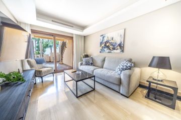 https://cdn.resales-online.com/public/2clagkpr0e/properties/0f7e3380ab4311ef84cf0217bc231ef4/w1200/2-5bd7b9d04b45e33852eaf0ec6670150d.jpg?v=1732552885