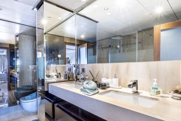https://cdn.resales-online.com/public/2clagkpr0e/properties/0f7e3380ab4311ef84cf0217bc231ef4/w1200/24-613bbc26f32d7013d348ef202dd30a43.jpg?v=1732552885