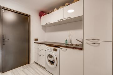 https://cdn.resales-online.com/public/geu0qurz3crsy63m/properties/5b78f398ac8f11ef84cf0217bc231ef4/w1200/18-cc72f169493c096e712837ff5d8b6e41.jpg?v=1732695318
