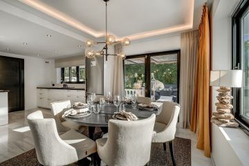 https://cdn.resales-online.com/public/geu0qurz3crsy63m/properties/5b78f398ac8f11ef84cf0217bc231ef4/w1200/3-e898b2bb2a2fdfd06d2c39894dce8316.jpg?v=1732695318