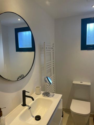 https://cdn.resales-online.com/public/vj79r8sgv9/properties/4318d3c8b09c11ef84cf0217bc231ef4/w1200/10-bb915d1cb19341576dcdc994b81ab9c5.jpg?v=1733145402