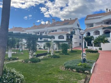 https://cdn.resales-online.com/public/vj79r8sgv9/properties/4318d3c8b09c11ef84cf0217bc231ef4/w1200/19-d0ed7da2012a09046d307c195d98e7d6.jpg?v=1733395219