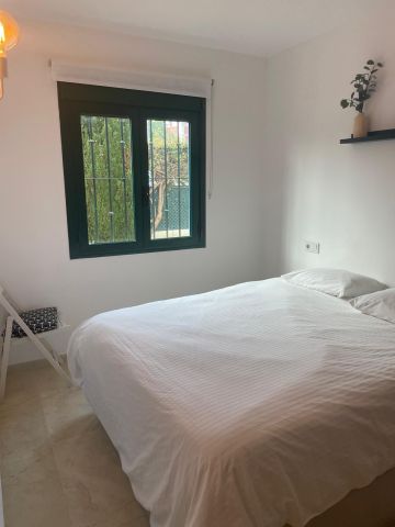 https://cdn.resales-online.com/public/vj79r8sgv9/properties/4318d3c8b09c11ef84cf0217bc231ef4/w1200/6-241328e1bcc9c0d8ce1222beb6c967a8.jpg?v=1733145402