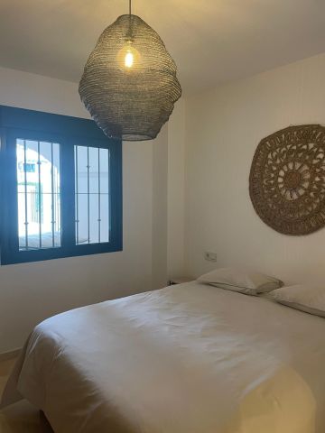 https://cdn.resales-online.com/public/vj79r8sgv9/properties/4318d3c8b09c11ef84cf0217bc231ef4/w1200/8-e64a9055bba3e77ac8aca3b893cdf826.jpg?v=1733145402