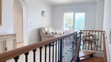 https://cdn.resales-online.com/public/0ujaq2tb3b/properties/38e4d417b15f11ef84cf0217bc231ef4/w1200/17-dd5fcd4f0eb487dfa3803f7e20814c0e.jpg?v=1733224400