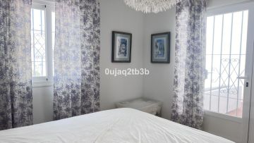 https://cdn.resales-online.com/public/0ujaq2tb3b/properties/38e4d417b15f11ef84cf0217bc231ef4/w1200/30-5e8634ec9576c9ad4825a6dec5b5d375.jpg?v=1733224400