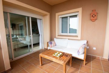 https://cdn.resales-online.com/public/sb5m6pabs6/properties/54f75b82b09d11ef84cf0217bc231ef4/w1200/23-79897b85162c6a486c7a4d1eb46924dd.jpg?v=1733306665