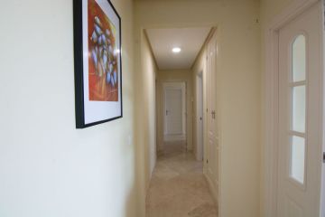 https://cdn.resales-online.com/public/sb5m6pabs6/properties/54f75b82b09d11ef84cf0217bc231ef4/w1200/8-e64a9055bba3e77ac8aca3b893cdf826.jpg?v=1733241711