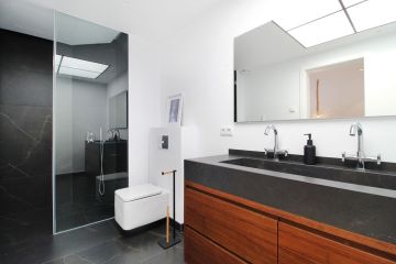 https://cdn.resales-online.com/public/nl6u2jq7nv/properties/6f7175abb7a711ef84cf0217bc231ef4/w1200/18-cc72f169493c096e712837ff5d8b6e41.jpg?v=1734022873