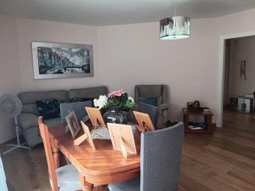 https://cdn.resales-online.com/public/w0n1xpbhihka6av5/properties/ae851760ad7111ef84cf0217bc231ef4/w1200/31-5e8b9eb86a2d455eeaf43a7bbf3ccd12.jpg?v=1732792524