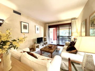 https://cdn.resales-online.com/public/xuap7a9gis89fmi3/properties/9a4baf2fba2511ef84cf0217bc231ef4/w1200/7-aa4cc561180b369757c0bb4af9886cd3.jpg?v=1734189660
