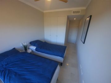 https://cdn.resales-online.com/public/asb71hmq0g/properties/915f2480ba1a11ef84cf0217bc231ef4/w1200/20-d1f7658cbe4ba6cd8666fec30fba80ad.jpg?v=1734356442