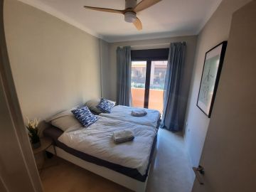 https://cdn.resales-online.com/public/asb71hmq0g/properties/915f2480ba1a11ef84cf0217bc231ef4/w1200/28-ef19a2c59920e2e087cd278a51b6dbf8.jpg?v=1734356442