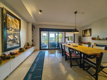 https://cdn.resales-online.com/public/asb71hmq0g/properties/915f2480ba1a11ef84cf0217bc231ef4/w1200/44-a9b00fef606e1a421f9431575315bbcb.jpg?v=1735043393