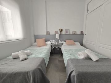 https://cdn.resales-online.com/public/up35jgrhau/properties/fb6b940dbc5711ef84cf0217bc231ef4/w1200/19-d0ed7da2012a09046d307c195d98e7d6.jpg?v=1734430754