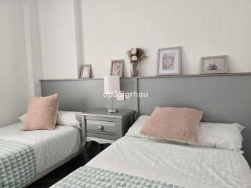 https://cdn.resales-online.com/public/up35jgrhau/properties/fb6b940dbc5711ef84cf0217bc231ef4/w1200/20-d1f7658cbe4ba6cd8666fec30fba80ad.jpg?v=1734430754