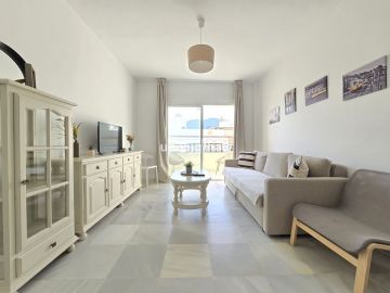 https://cdn.resales-online.com/public/up35jgrhau/properties/fb6b940dbc5711ef84cf0217bc231ef4/w1200/6-241328e1bcc9c0d8ce1222beb6c967a8.jpg?v=1734430754