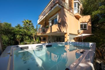 https://cdn.resales-online.com/public/bb3tcr1ax0/properties/a8e0b180bd5611ef84cf0217bc231ef4/w1200/15-11d12f2f454f2f5e9b981fdd8b901d51.jpg?v=1734543991