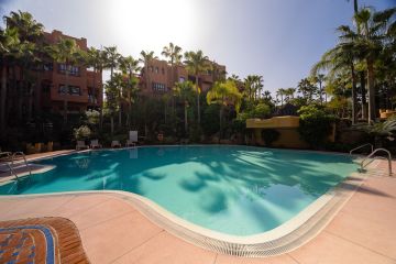 https://cdn.resales-online.com/public/bb3tcr1ax0/properties/7c989f34c51e11ef8ce602e0405b089b/w1200/35-53608d01401493ba18e3704836160563.jpg?v=1735397610