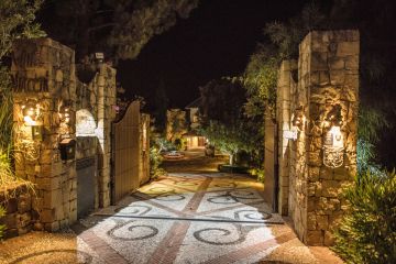https://cdn.resales-online.com/public/2clagkpr0e/properties/353f3286bca811ed84bd0217bc231ef4/w1200/3-e898b2bb2a2fdfd06d2c39894dce8316.jpg?v=1735322308