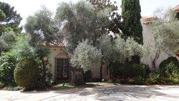 https://cdn.resales-online.com/public/2clagkpr0e/properties/353f3286bca811ed84bd0217bc231ef4/w1200/48-995152433a6d9da26e318d14b54534ba.jpg?v=1735322308