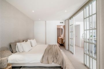https://cdn.resales-online.com/public/xxgluerdu7/properties/2454640ac99a11ef8ce602e0405b089b/w1200/27-f6e8bc237ba13ac4c268badec6354f3d.jpg?v=1735888534