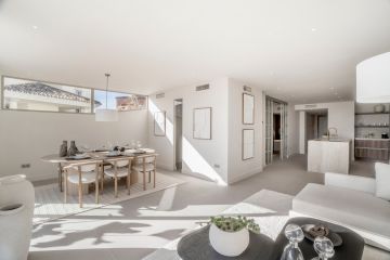 https://cdn.resales-online.com/public/xxgluerdu7/properties/2454640ac99a11ef8ce602e0405b089b/w1200/4-c23c0f86247804fa50226aecd8b0b2c8.jpg?v=1735888534