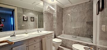 https://cdn.resales-online.com/public/657mr56i8k/properties/cfftqsqcannwvan/w1200/14-d70dc3102c00d7be0e872dfe1c1f86d7.jpg?v=1734720317