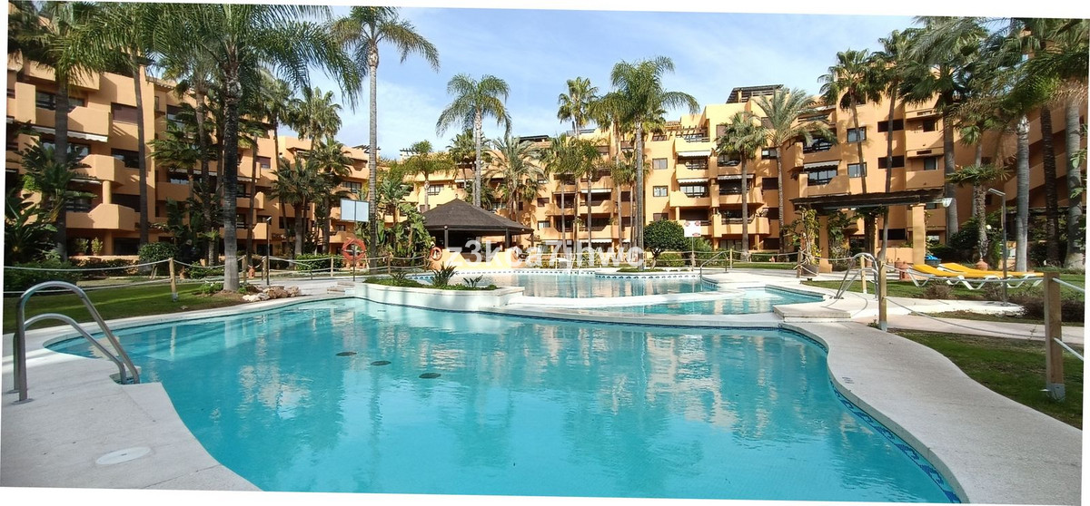 https://cdn.resales-online.com/public/z3kca7jhwc/properties/8fe7cd7eb33811ef84cf0217bc231ef4/w1200/1-7980e48d732b6fc85c14b43b94d2aa54.jpg?v=1736258568