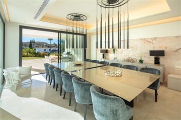 https://cdn.resales-online.com/public/vj4rrkq30q/properties/ea314be24ca611eea6080217bc231ef4/w1200/4-c23c0f86247804fa50226aecd8b0b2c8.jpg?v=1694002975