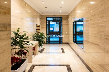 https://cdn.resales-online.com/public/tgt09c6n4e/properties/9e711d90d26a11ef8ce602e0405b089b/w1200/32-e7f90ea5feef5e01d64d74d6b6d8a834.jpg?v=1737007555
