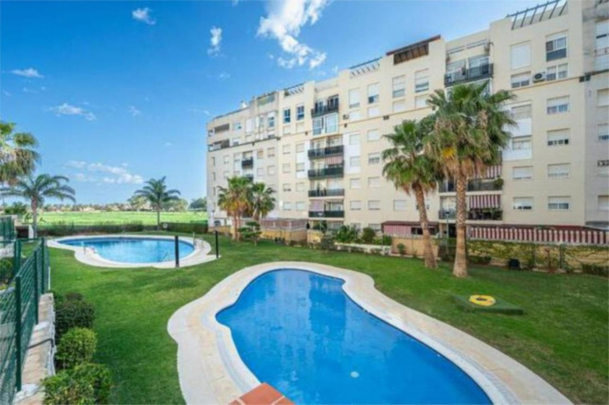 https://cdn.resales-online.com/public/7rg1k5rn6p/properties/2d2252b7c2eb11ef8ce602e0405b089b/w1200/1-7980e48d732b6fc85c14b43b94d2aa54.jpg?v=1736851770