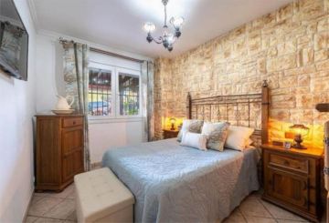 https://cdn.resales-online.com/public/7rg1k5rn6p/properties/2d2252b7c2eb11ef8ce602e0405b089b/w1200/6-241328e1bcc9c0d8ce1222beb6c967a8.jpg?v=1736851770