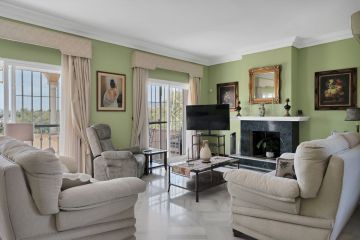 https://cdn.resales-online.com/public/tvp8hc2oq5/properties/4e913937d41811ef8ce602e0405b089b/w1200/12-53013098fcab6c38b1379cd33298e050.jpg?v=1737042549