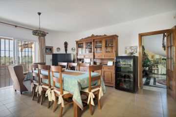 https://cdn.resales-online.com/public/tvp8hc2oq5/properties/4e913937d41811ef8ce602e0405b089b/w1200/31-5e8b9eb86a2d455eeaf43a7bbf3ccd12.jpg?v=1737042549