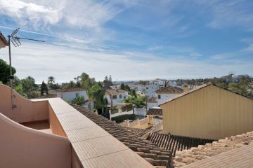 https://cdn.resales-online.com/public/tvp8hc2oq5/properties/4e913937d41811ef8ce602e0405b089b/w1200/45-01c04843d290a76d467d9ac6fc2ef7a6.jpg?v=1737042549