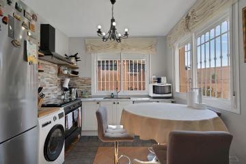 https://cdn.resales-online.com/public/tvp8hc2oq5/properties/4e913937d41811ef8ce602e0405b089b/w1200/68-fa13b24e4a299e060ce554876175e8ed.jpg?v=1737042549