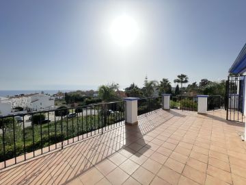 https://cdn.resales-online.com/public/exkwnp8qxt/properties/696a0e66d1c611ef8ce602e0405b089b/w1200/26-c684a62c9f160a1f90904dd925da0645.jpg?v=1736882575