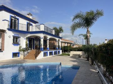 https://cdn.resales-online.com/public/exkwnp8qxt/properties/696a0e66d1c611ef8ce602e0405b089b/w1200/4-c23c0f86247804fa50226aecd8b0b2c8.jpg?v=1736882575