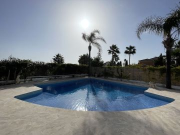 https://cdn.resales-online.com/public/exkwnp8qxt/properties/696a0e66d1c611ef8ce602e0405b089b/w1200/40-f31507287178c6a03c2c34ff88cc832c.jpg?v=1736882575