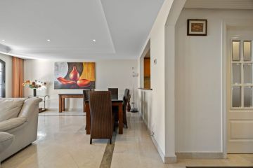 https://cdn.resales-online.com/public/zzioxgugw0/properties/e3bcddffd7fb11ef8ce602e0405b089b/w1200/14-d70dc3102c00d7be0e872dfe1c1f86d7.jpg?v=1737471890