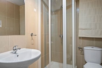 https://cdn.resales-online.com/public/zzioxgugw0/properties/e3bcddffd7fb11ef8ce602e0405b089b/w1200/30-5e8634ec9576c9ad4825a6dec5b5d375.jpg?v=1737471890