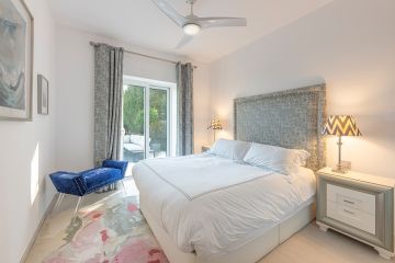 https://cdn.resales-online.com/public/8fm13eveeu/properties/9947ee12d56111ef8ce602e0405b089b/w1200/13-5fd73dea700db77384c091ca9818b1a9.jpg?v=1737183663