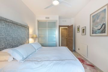 https://cdn.resales-online.com/public/8fm13eveeu/properties/9947ee12d56111ef8ce602e0405b089b/w1200/15-11d12f2f454f2f5e9b981fdd8b901d51.jpg?v=1737183663