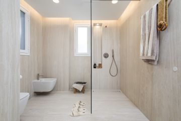 https://cdn.resales-online.com/public/c6rxxw1glq/properties/f2453bcbda2211ef8ce602e0405b089b/w1200/14-d70dc3102c00d7be0e872dfe1c1f86d7.jpg?v=1737792911