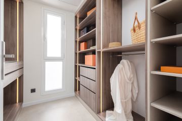 https://cdn.resales-online.com/public/c6rxxw1glq/properties/f2453bcbda2211ef8ce602e0405b089b/w1200/8-e64a9055bba3e77ac8aca3b893cdf826.jpg?v=1737792911