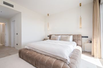 https://cdn.resales-online.com/public/c6rxxw1glq/properties/f2453bcbda2211ef8ce602e0405b089b/w1200/9-467d0cee5b725f3ef65f102a0c2e69c0.jpg?v=1737792911