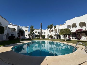 https://cdn.resales-online.com/public/e24h25ebz0/properties/e93dd6d4d99611ef8ce602e0405b089b/w1200/27-f6e8bc237ba13ac4c268badec6354f3d.jpg?v=1737669562